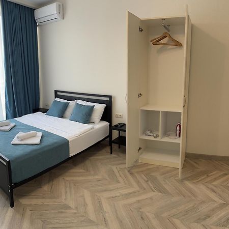 Brothers Apartments With Terrace In Old Tbilisi Esterno foto