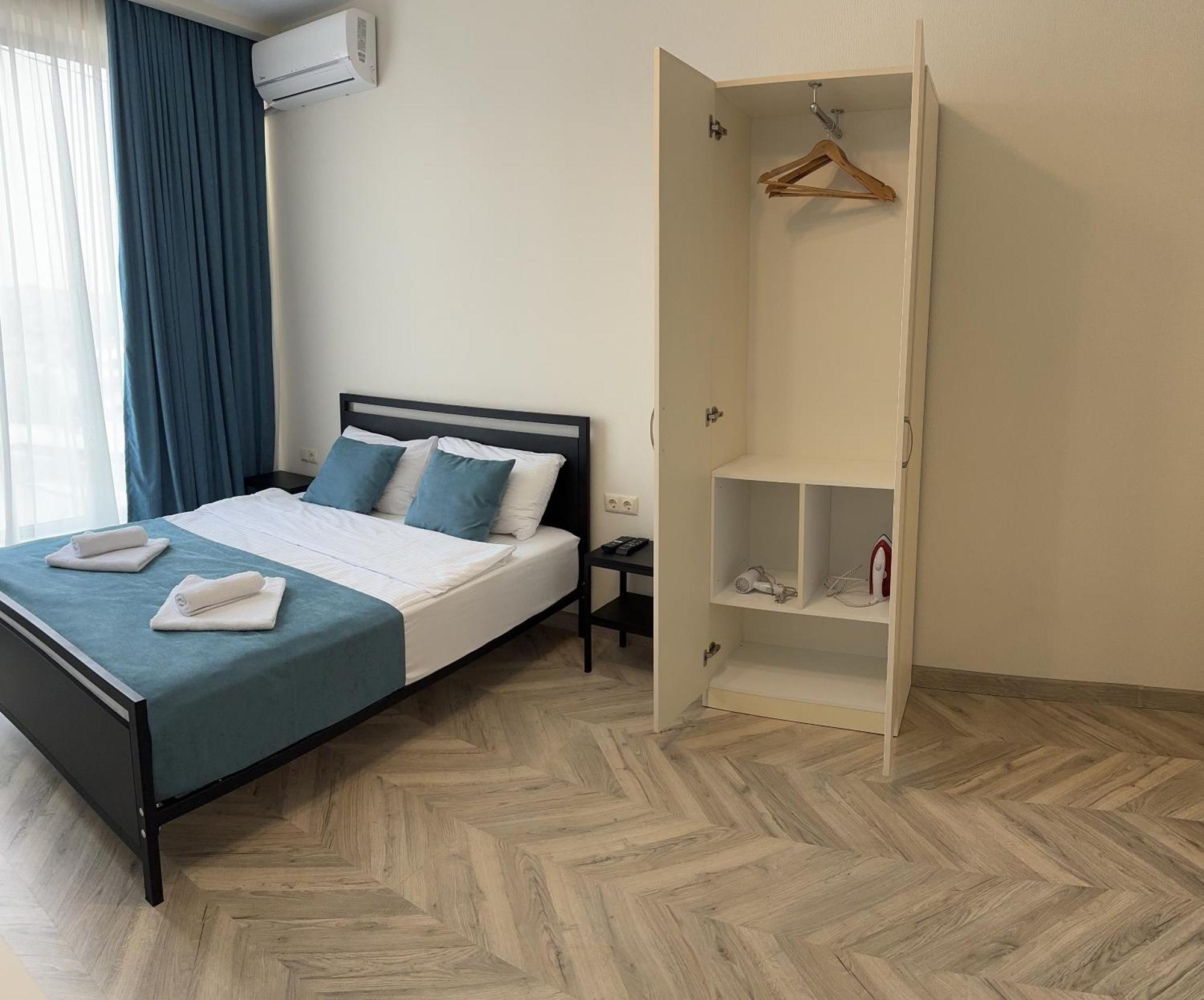 Brothers Apartments With Terrace In Old Tbilisi Esterno foto