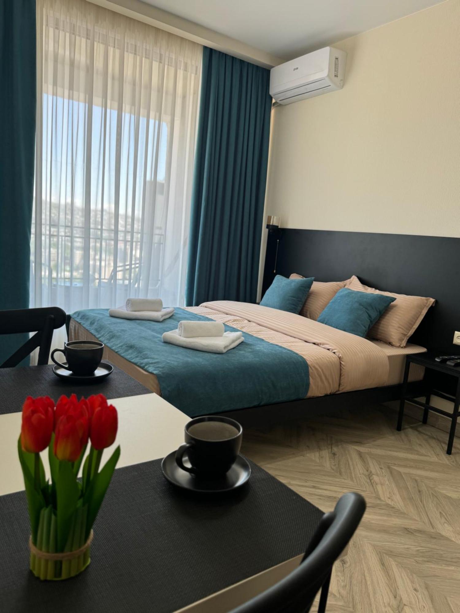 Brothers Apartments With Terrace In Old Tbilisi Esterno foto