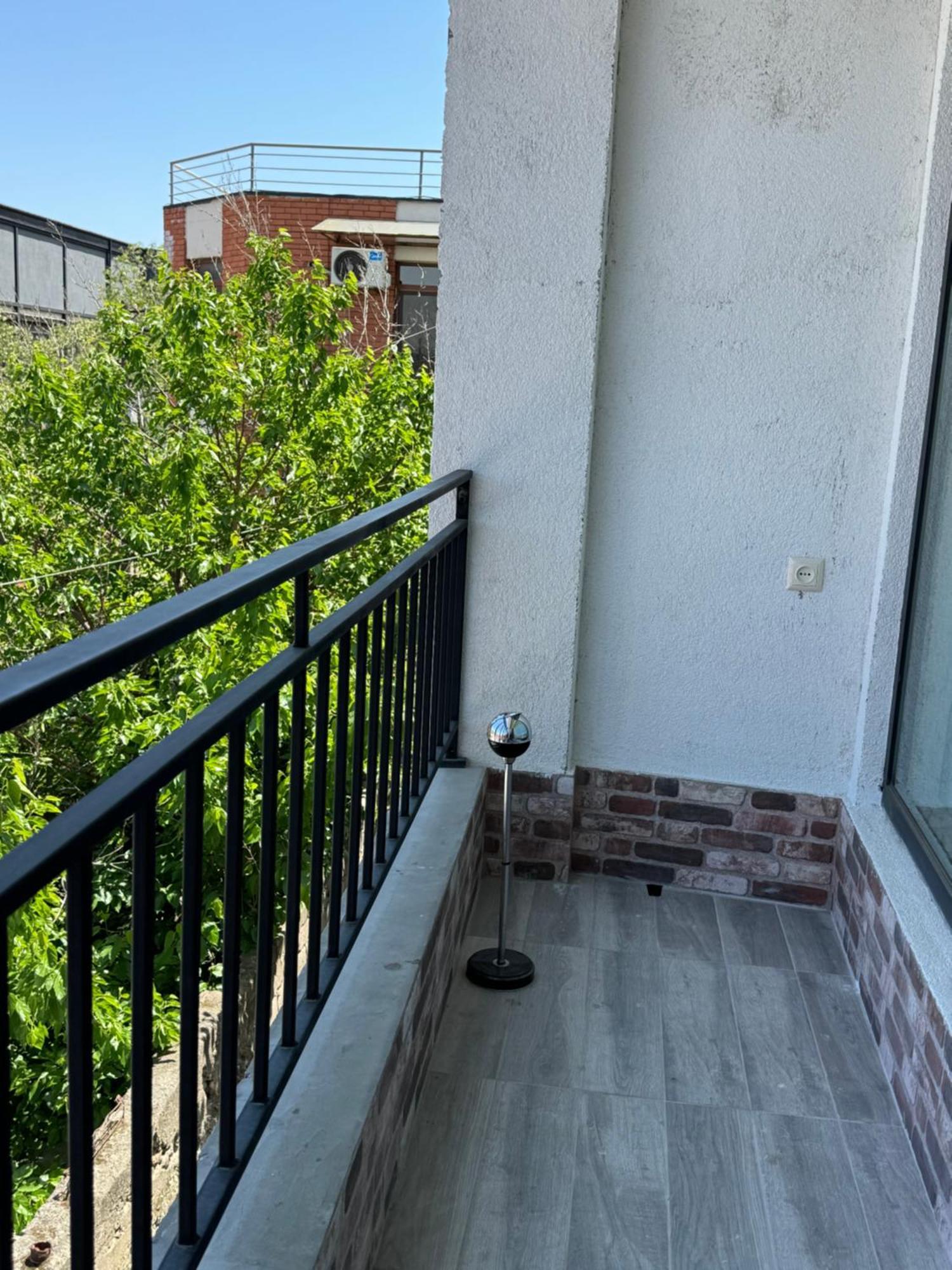 Brothers Apartments With Terrace In Old Tbilisi Esterno foto