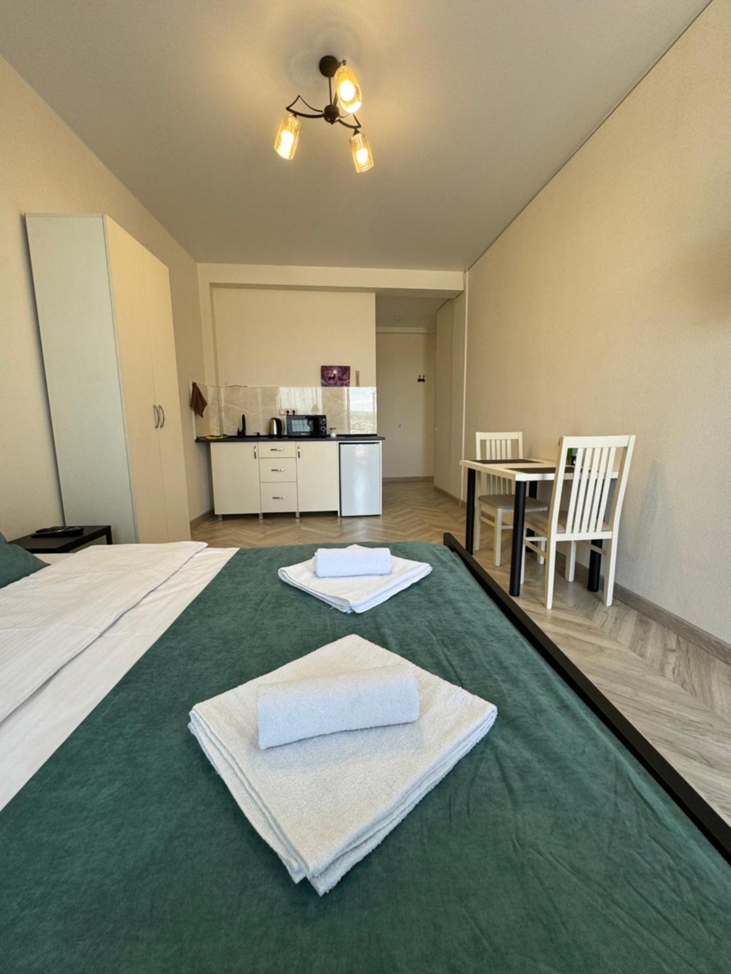 Brothers Apartments With Terrace In Old Tbilisi Esterno foto