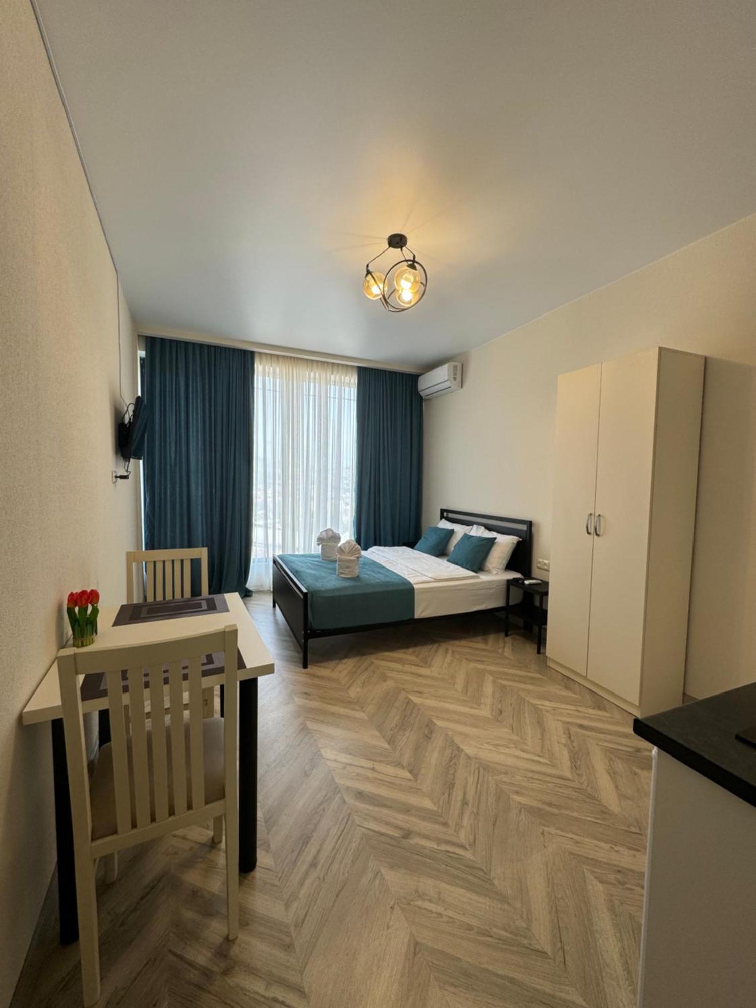 Brothers Apartments With Terrace In Old Tbilisi Esterno foto