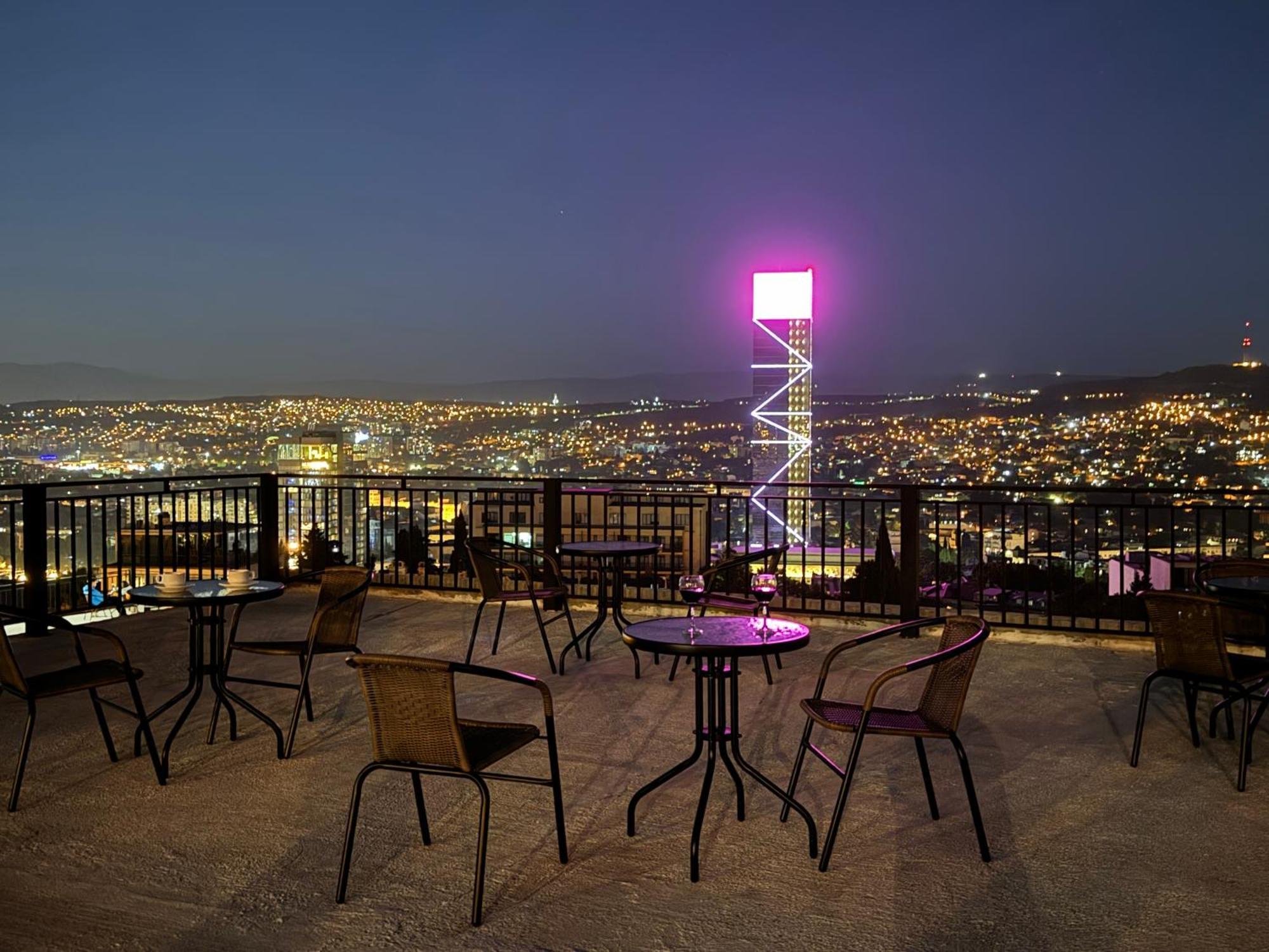 Brothers Apartments With Terrace In Old Tbilisi Esterno foto