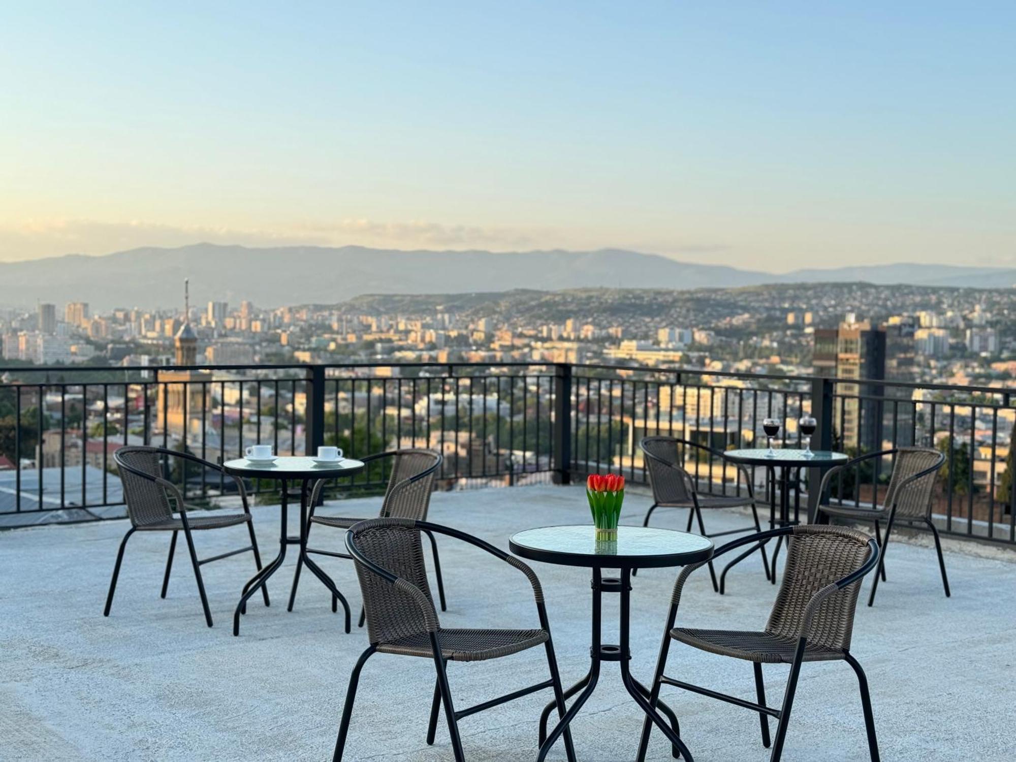 Brothers Apartments With Terrace In Old Tbilisi Esterno foto