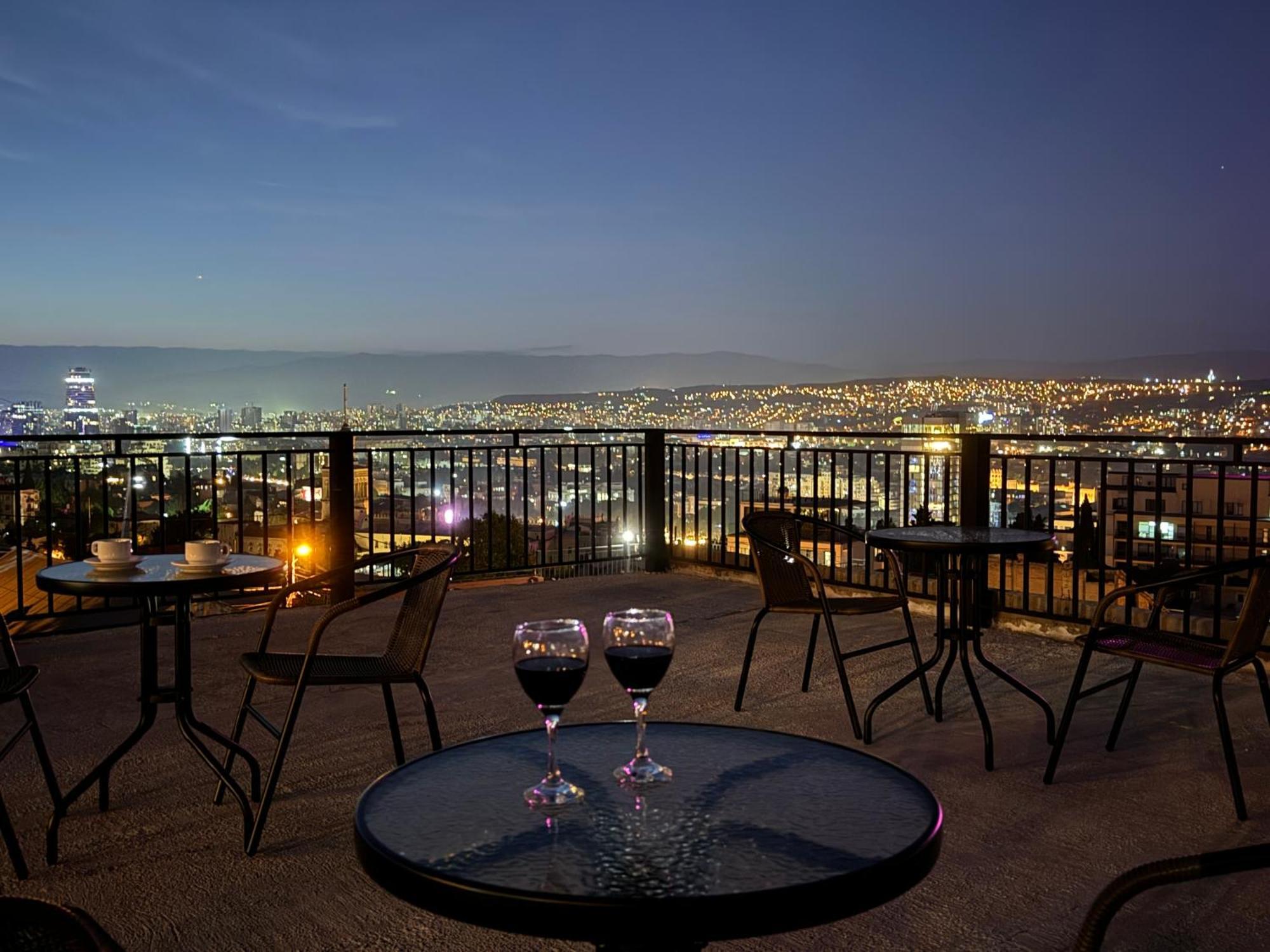 Brothers Apartments With Terrace In Old Tbilisi Esterno foto