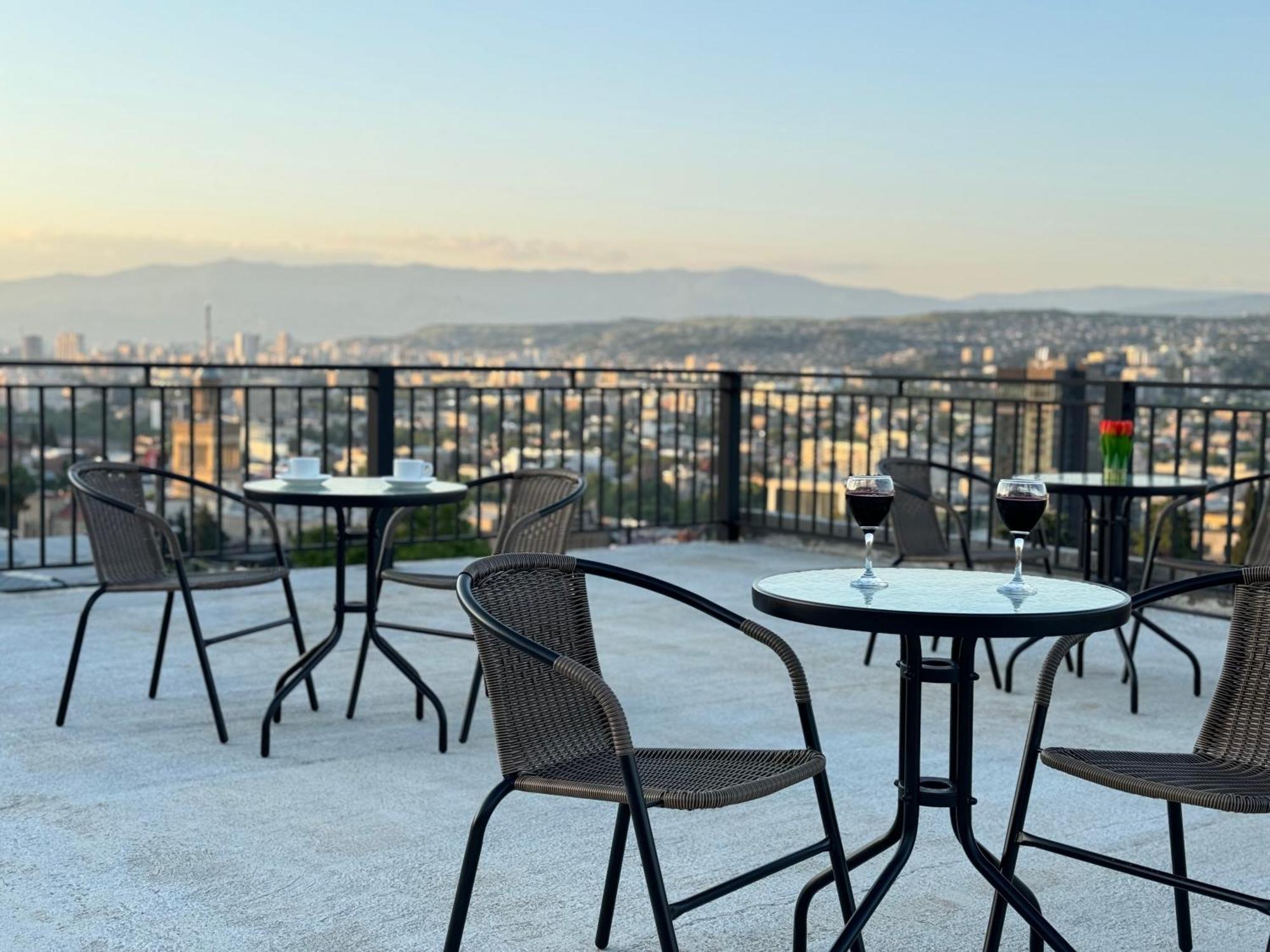 Brothers Apartments With Terrace In Old Tbilisi Esterno foto